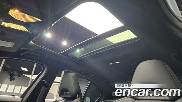 BMW 3시리즈 (G20), 2025 19