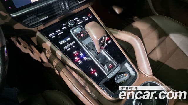 Porsche Cayenne (PO536) 3.0 купе, 2021 9