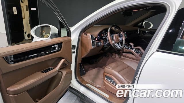 Porsche Cayenne (PO536) 3.0 купе, 2021 10