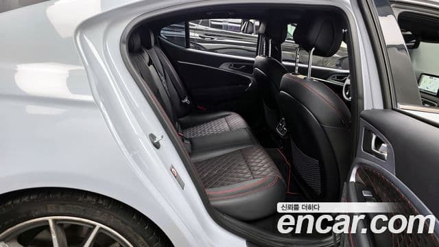 Genesis G70 Sport пакет, 2019 12