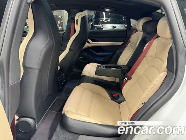 Porsche 타이칸 4S, 2021 11