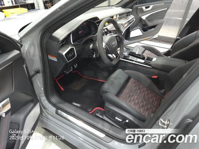 Audi RS6 (C8) 4.0 TFSI Quattro Avant performance, 2025 11