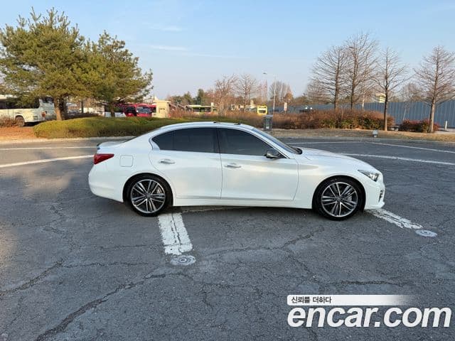 Infiniti Q50 3.5 гибрид high-tech, 2015 4