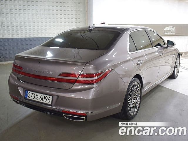 Genesis G90 Premium Luxury, 2021 3