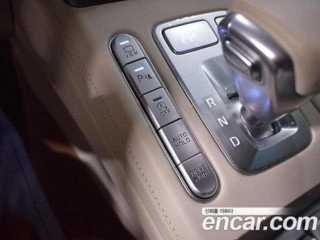 Genesis G90 Premium Luxury, 2021 15