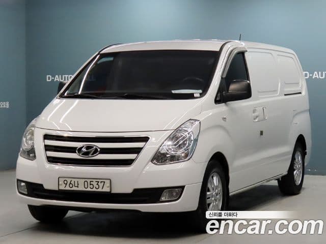 Hyundai Grand Starex CVX Deluxe, 2017 1