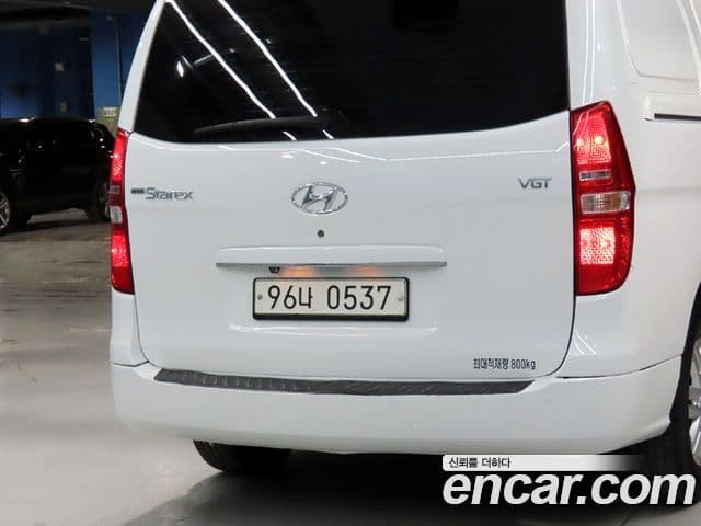 Hyundai Grand Starex CVX Deluxe, 2017 17