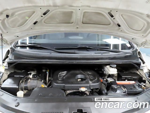 Hyundai Grand Starex CVX Deluxe, 2017 19