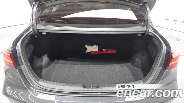 Kia The / новый New K3 2세대 Signature, 2023 20