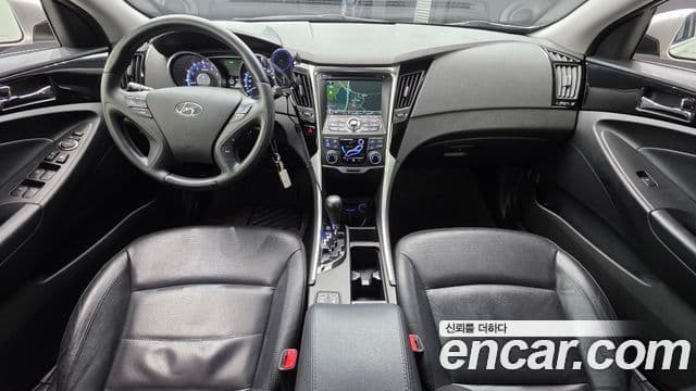 Hyundai YF Sonata чёрный, 2011 7