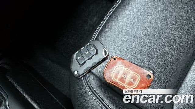 Jeep Wrangler (JL) 2.0 Overland Power top 4도어, 2022 17