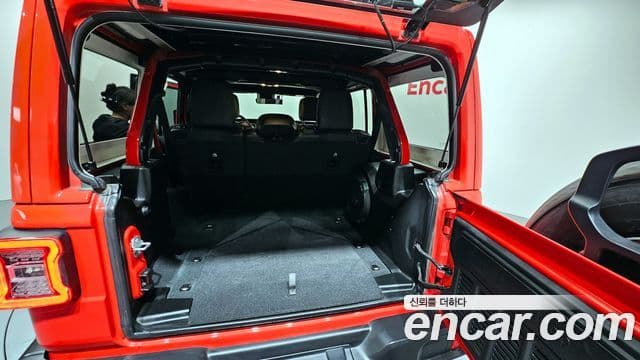 Jeep Wrangler (JL) 2.0 Overland Power top 4도어, 2022 20