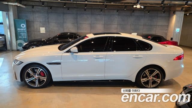 Jaguar XF (X260) 3.0 S AWD, 2019 6