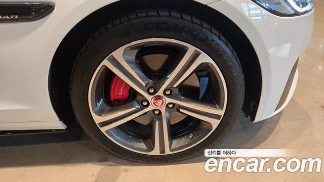 Jaguar XF (X260) 3.0 S AWD, 2019 9