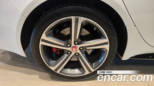 Jaguar XF (X260) 3.0 S AWD, 2019 10