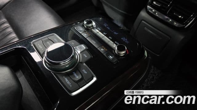 Genesis EQ900 Luxury, 2016 18