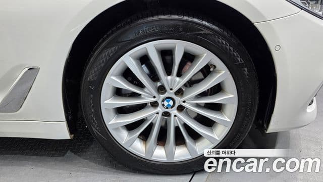 BMW 5시리즈 (G30) 520d Luxury Special Edition, 2018 все фото