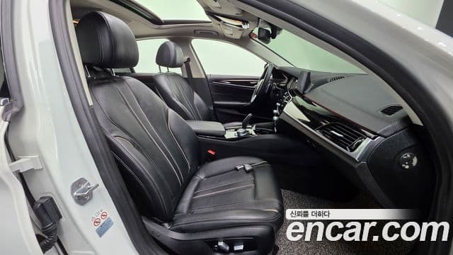 BMW 5시리즈 (G30) 520d Luxury Special Edition, 2018 10