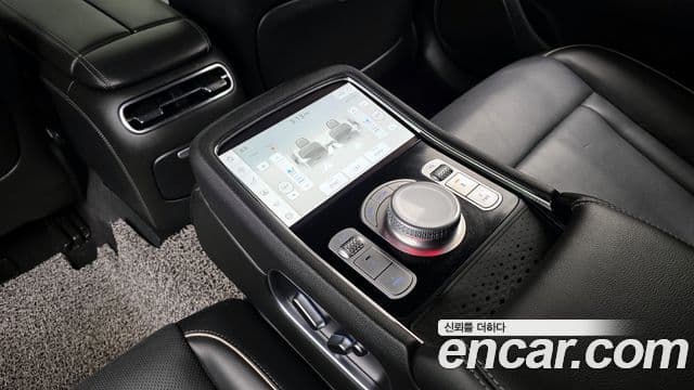 Genesis G90 (RS4) бензин 3.5 турбо AWD, 2023 19