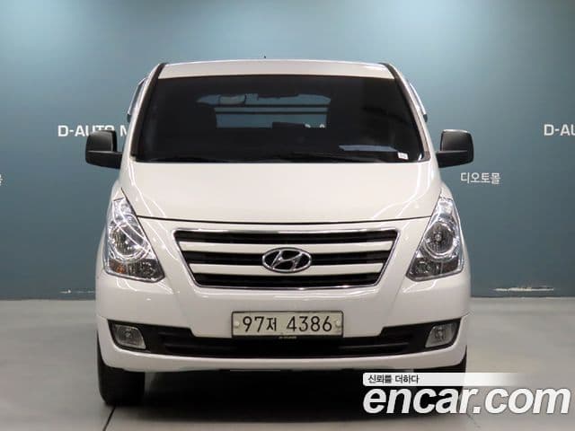 Hyundai Grand Starex CVX Deluxe, 2017 2