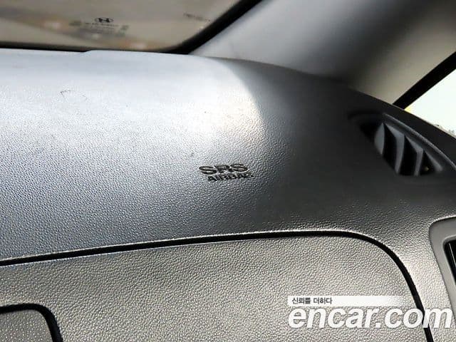 Hyundai Grand Starex CVX Deluxe, 2017 16