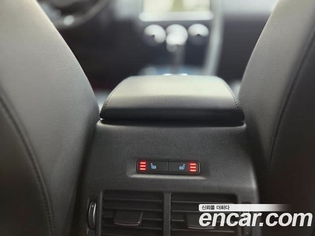 Jaguar E-PACE P250 SE, 2018 12