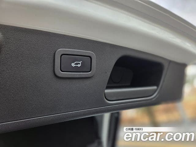 Jaguar E-PACE P250 SE, 2018 14