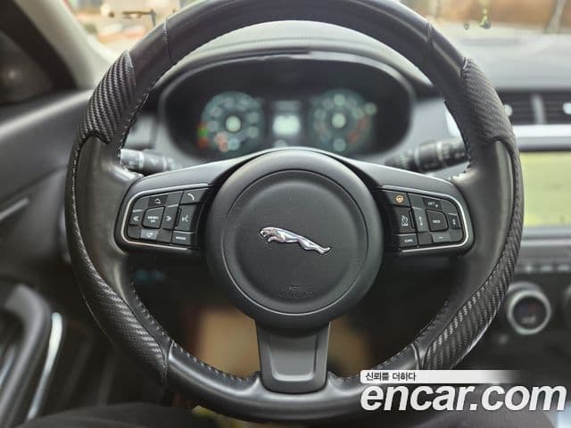 Jaguar E-PACE P250 SE, 2018 15