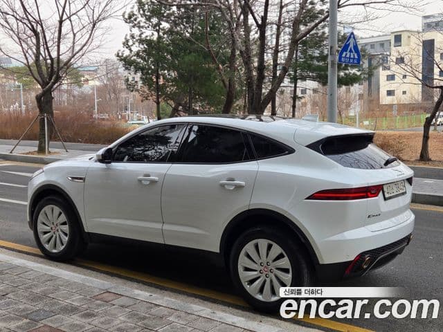 Jaguar E-PACE P250 SE, 2018 18