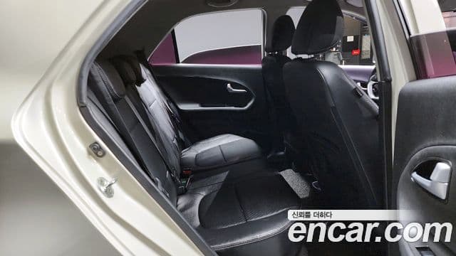 Kia All New Morning Luxury, 2015 12