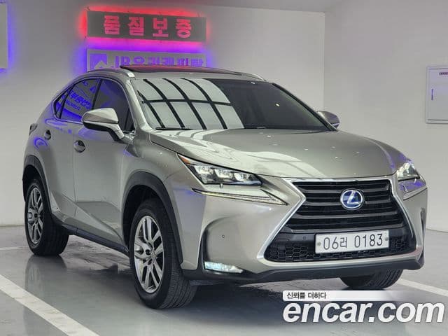 Lexus NX300h Supreme, 2017 1