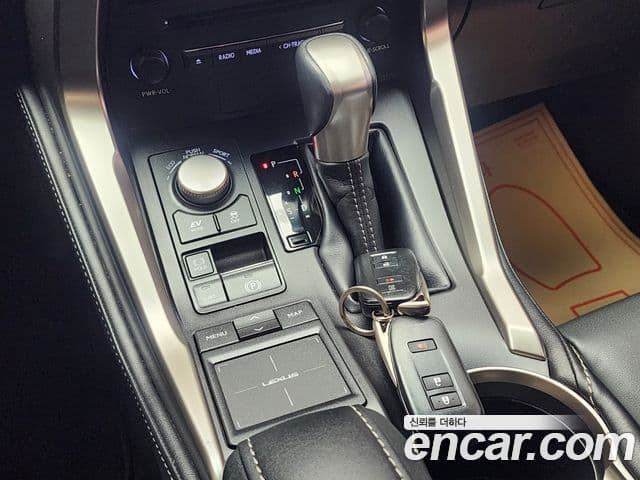 Lexus NX300h Supreme, 2017 6