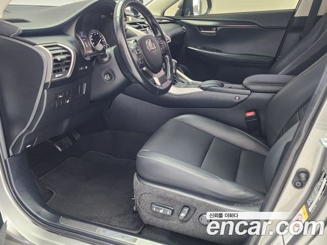 Lexus NX300h Supreme, 2017 17