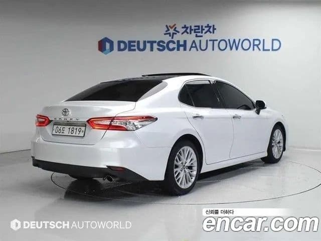 Toyota 캠리 (XV70), 2019 2