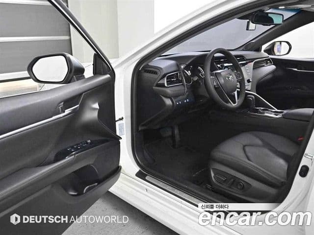 Toyota 캠리 (XV70), 2019 10