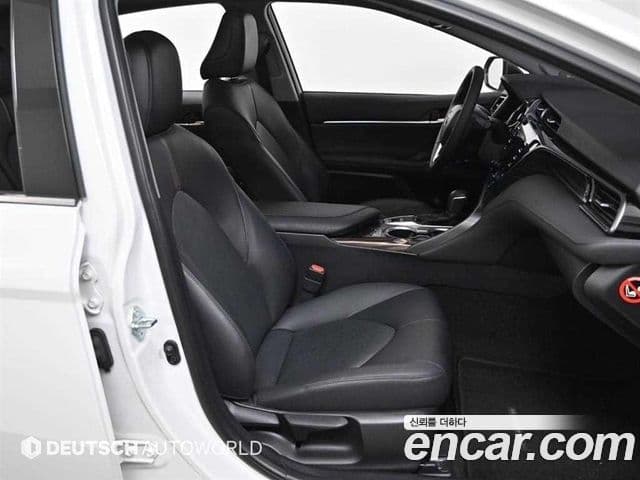 Toyota 캠리 (XV70), 2019 16