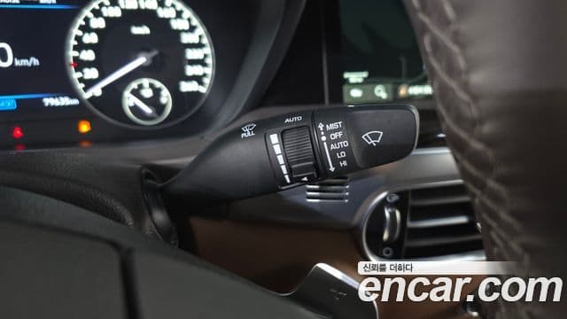 Genesis G90 Luxury, 2019 18