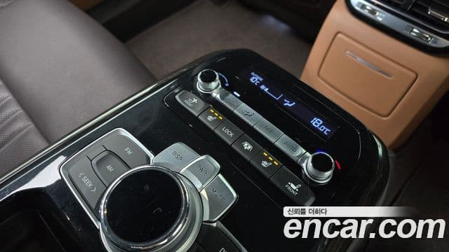 Genesis G90 Luxury, 2019 19