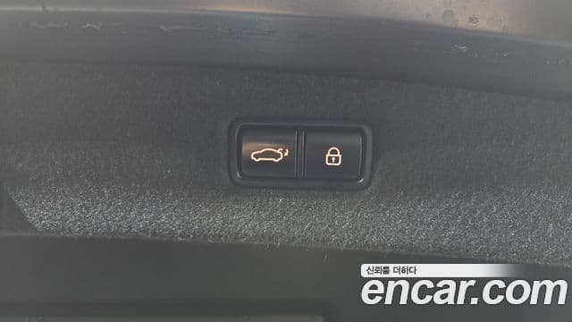 Genesis G90 Luxury, 2019 20