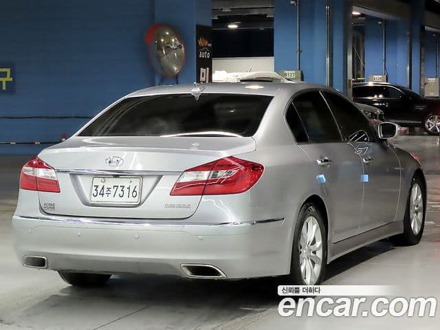 Hyundai Genesis 3.8 экспортная версия, 2012 4