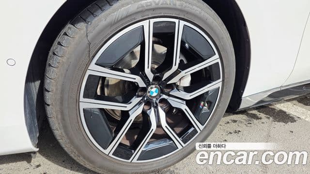 BMW 7시리즈 (G70) 740d xDrive M Sport, 2024 все фото