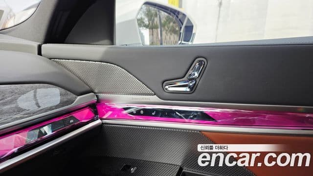 BMW 7시리즈 (G70) 740d xDrive M Sport, 2024 9