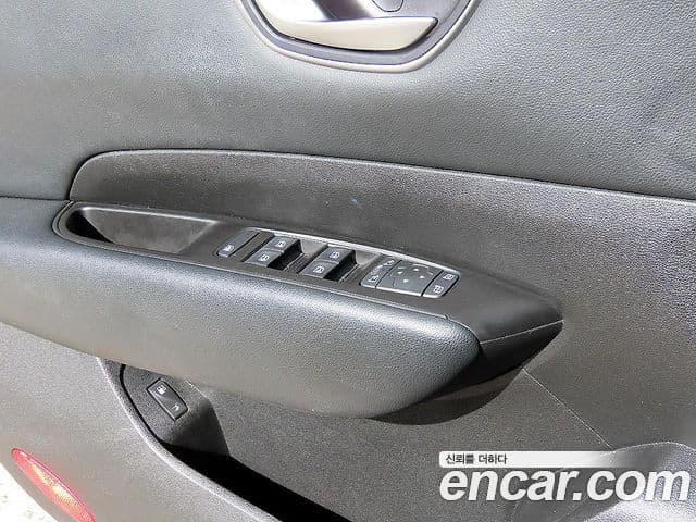 Renault Korea(Samsung) SM6 2.0 LPe SE (для людей с инвалидностью), 2017 11