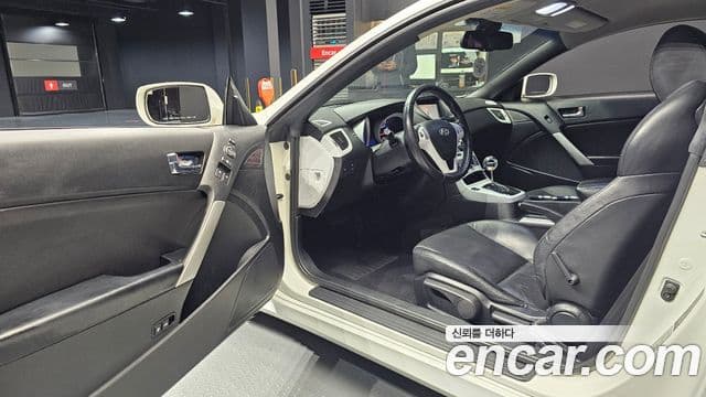 Hyundai Genesis купе 380 GT-P, 2009 11