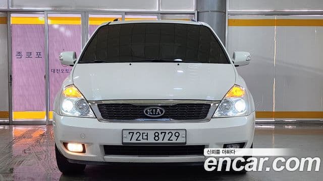 Kia Carnival R Premium, 2012 2