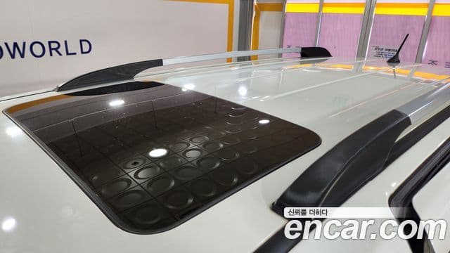 Kia Carnival R Premium, 2012 17