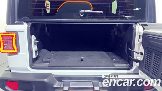 Jeep Wrangler (JL) 2.0 Rubicon 4도어, 2023 20