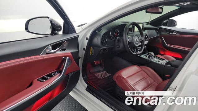 Kia 스팅어 GT, 2018 10