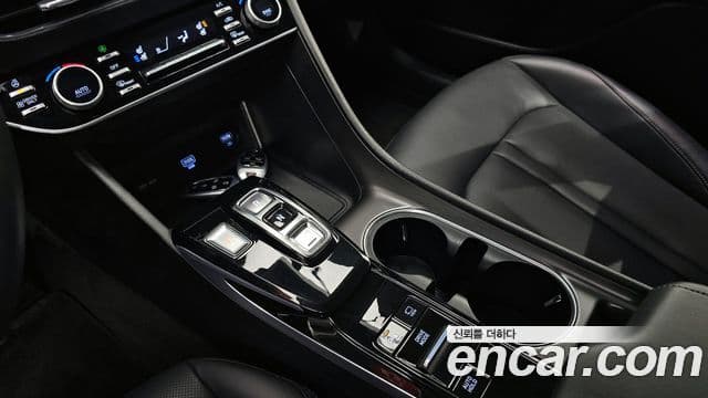 Hyundai Sonata гибрид (DN8) Premium Plus, 2023 9