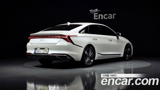 Kia K8 Signature, 2022 2